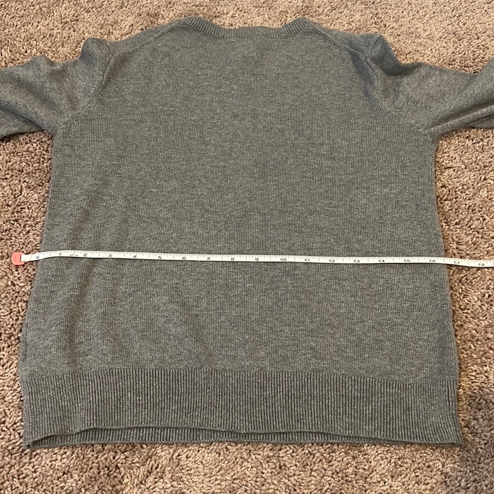 - Boys Gap kids large regular grey V-neck sweater - Picture 8 of 10